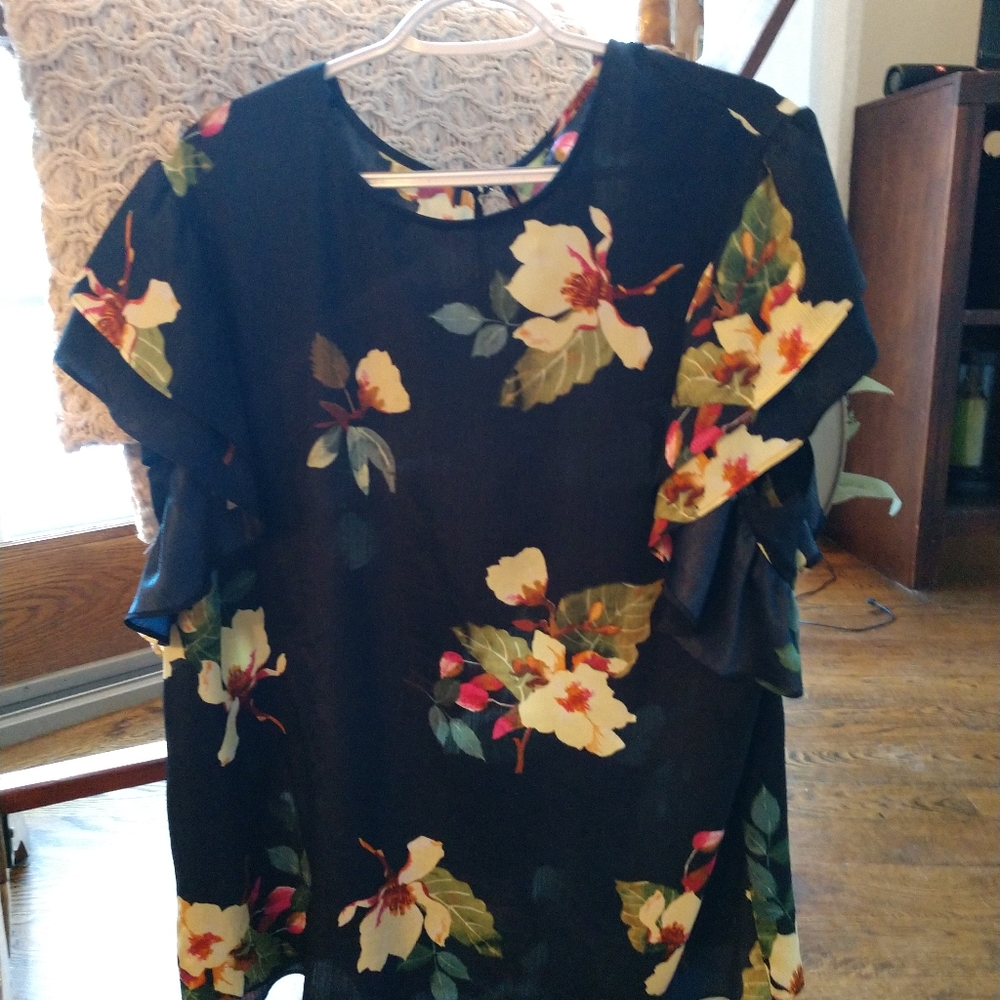 Navy Flutter Sleeve Top